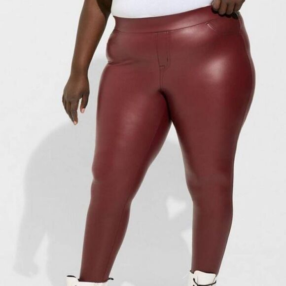 Torrid Plus Size 2X 18-20 Faux Leather Full Length Pocket Leggings, Merlot Red - Picture 2 of 4